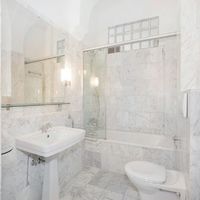 Квартира в большом городе в Германии, Мюнхен, 110 кв.м.