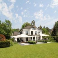 Villa in the suburbs in Germany, Munich, 525 sq.m.
