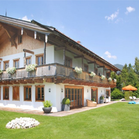 Villa in the suburbs in Germany, Munich, 465 sq.m.