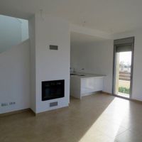 House in the mountains, in the village, in the suburbs, in the forest, at the seaside in Spain, Comunitat Valenciana, Torrevieja, 135 sq.m.
