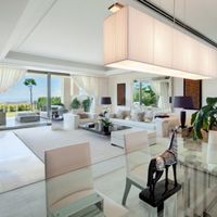 Апартаменты в большом городе, у моря в Испании, Андалусия, Марбелья, 452 кв.м.