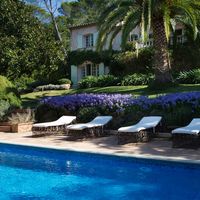 Villa in the big city, in the mountains, at the spa resort, in the forest in France, Mougins, 300 sq.m.