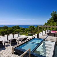 Villa at the spa resort, in the forest, at the seaside in France, Saint-Jean-Cap-Ferrat, 452 sq.m.
