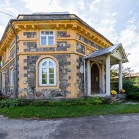 Elite real estate in Latvia, Riga, Burchardumuiza, 7000 sq.m.