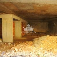 Other commercial property in Portugal, Lisbon, 1160 sq.m.