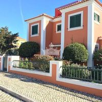 Villa in the suburbs in Portugal, Sintra, 498 sq.m.