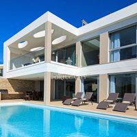 Villa at the seaside in Portugal, Algarve, Vale do Lobo, 308 sq.m.