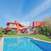 Villa in Portugal, Cascais, 335 sq.m.
