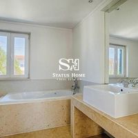 Apartment in Portugal, Cascais, 200 sq.m.