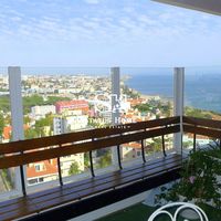 Apartment at the seaside in Portugal, Estoril, 186 sq.m.