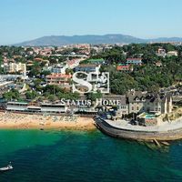 Other commercial property at the seaside in Portugal, Cascais, 154 sq.m.