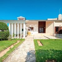 Villa in the suburbs, at the seaside in Portugal, Cascais, 470 sq.m.