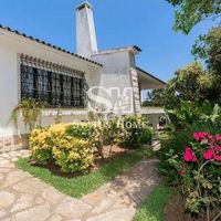 Villa at the seaside in Portugal, Carcavelos, 600 sq.m.