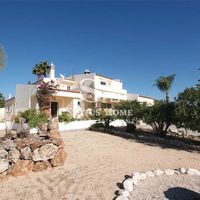 Villa in the suburbs, at the seaside in Portugal, Carvoeiro, 260 sq.m.