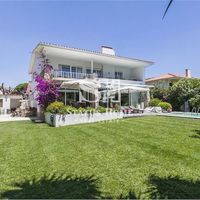Villa at the seaside in Portugal, Carcavelos, 342 sq.m.