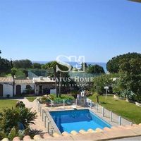 Villa at the seaside in Portugal, Albufeira, 325 sq.m.