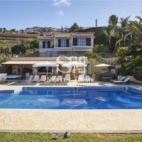 Villa at the seaside in Portugal, Madeira, 448 sq.m.