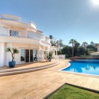 Villa in the suburbs, at the seaside in Portugal, Albufeira, 342 sq.m.