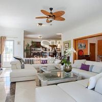 Вилла в пригороде в Португалии, Кашкайш, 385 кв.м.