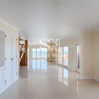 Apartment at the seaside in Portugal, Cascais, 445 sq.m.