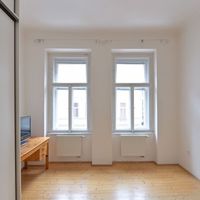 Квартира в Чехии, Прага, Винограды, 79 кв.м.