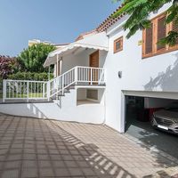 Villa in the big city, at the seaside in Spain, Canary Islands, Valsequillo de Gran Canaria, 199 sq.m.