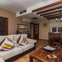 Шале в большом городе, в пригороде, у моря в Испании, Канарские Острова, Вальсекильо-де-Гран-Канария, 360 кв.м.