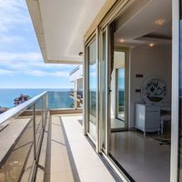 Penthouse at the seaside in Turkey, Mahmutlar, 276 sq.m.