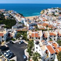 Apartment at the seaside in Portugal, 97 sq.m.