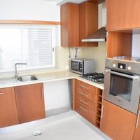 Апартаменты в большом городе, у моря в Португалии, Алгарви, Албуфейра, 131 кв.м.