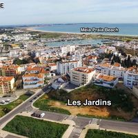 Apartment in the big city, at the seaside in Portugal, Lagos, 198 sq.m.