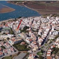 Апартаменты в большом городе, у моря в Португалии, Портимао, 98 кв.м.