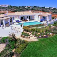 Villa at the seaside in Portugal, Lagos, 367 sq.m.