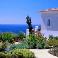 Villa at the seaside in Portugal, Lagos, 367 sq.m.