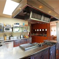 Villa in the village, in the suburbs, at the seaside in Spain, Catalunya, Girona, 550 sq.m.