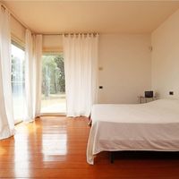 Villa in the village, in the suburbs, at the seaside in Spain, Catalunya, Girona, 550 sq.m.