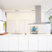 Villa in the mountains, in the village, in the suburbs, at the seaside in Spain, Catalunya, Barcelona, 708 sq.m.