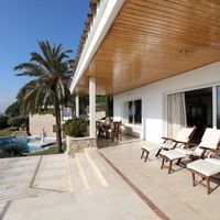 Villa in the mountains, in the village, at the seaside in Spain, Catalunya, Barcelona, 540 sq.m.