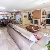 Villa in the mountains, in the village, in the suburbs, at the seaside in Spain, Catalunya, Barcelona, 460 sq.m.