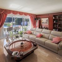 Villa in the mountains, in the village, in the suburbs, at the seaside in Spain, Catalunya, Barcelona, 460 sq.m.