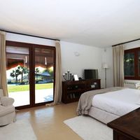 Villa in the village, in the suburbs, at the seaside in Spain, Catalunya, Barcelona, 472 sq.m.