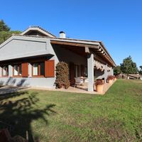 Villa in the village, in the suburbs, at the seaside in Spain, Catalunya, Barcelona, 472 sq.m.