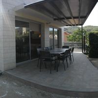 Villa in the mountains, in the village, in the suburbs, at the seaside in Spain, Catalunya, Barcelona, 320 sq.m.