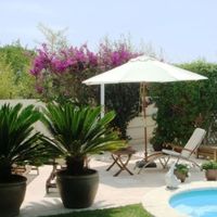 Villa in the mountains, in the village, in the suburbs, at the seaside in Spain, Catalunya, Barcelona, 405 sq.m.