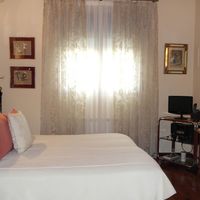 Villa in the mountains, in the village, in the suburbs, at the seaside in Spain, Catalunya, Barcelona, 405 sq.m.