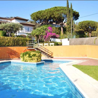 Вилла в горах, в пригороде в Испании, Каталония, Барселона, 450 кв.м.