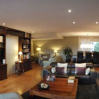 Вилла в горах, в пригороде в Испании, Каталония, Барселона, 450 кв.м.