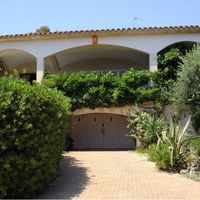 Villa in the village, in the suburbs, at the seaside in Spain, Catalunya, Girona, 500 sq.m.