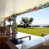 Villa in the mountains, in the village, in the suburbs, at the seaside in Spain, Catalunya, Barcelona, 500 sq.m.