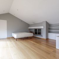 Villa in the mountains, in the village, in the suburbs, at the seaside in Spain, Catalunya, Barcelona, 500 sq.m.